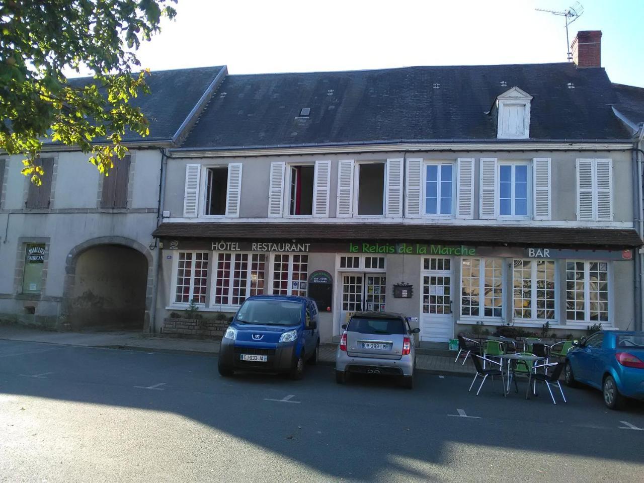 Le Relais De La Marche Hotell Aigurande Exteriör bild
