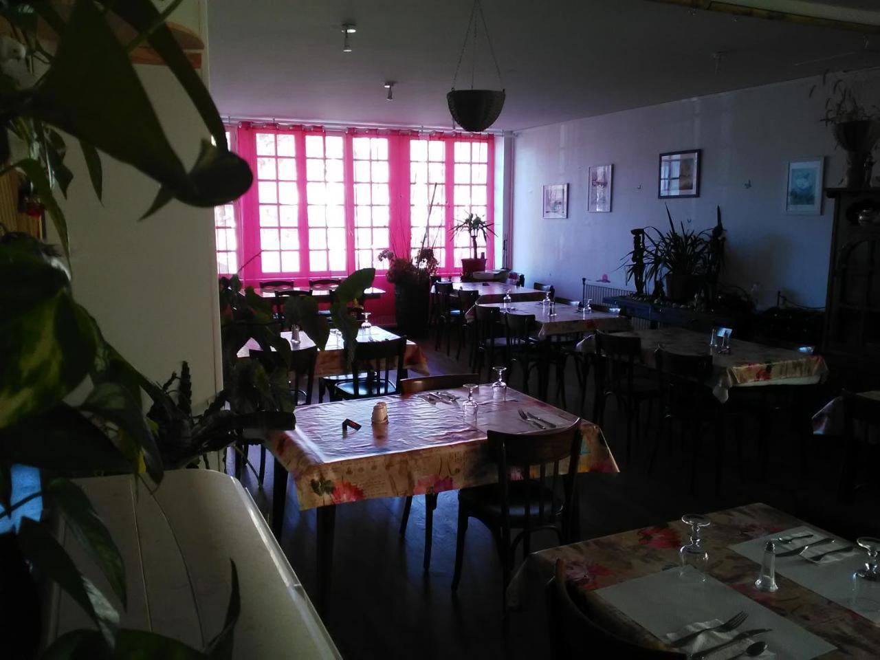 Le Relais De La Marche Hotell Aigurande Exteriör bild